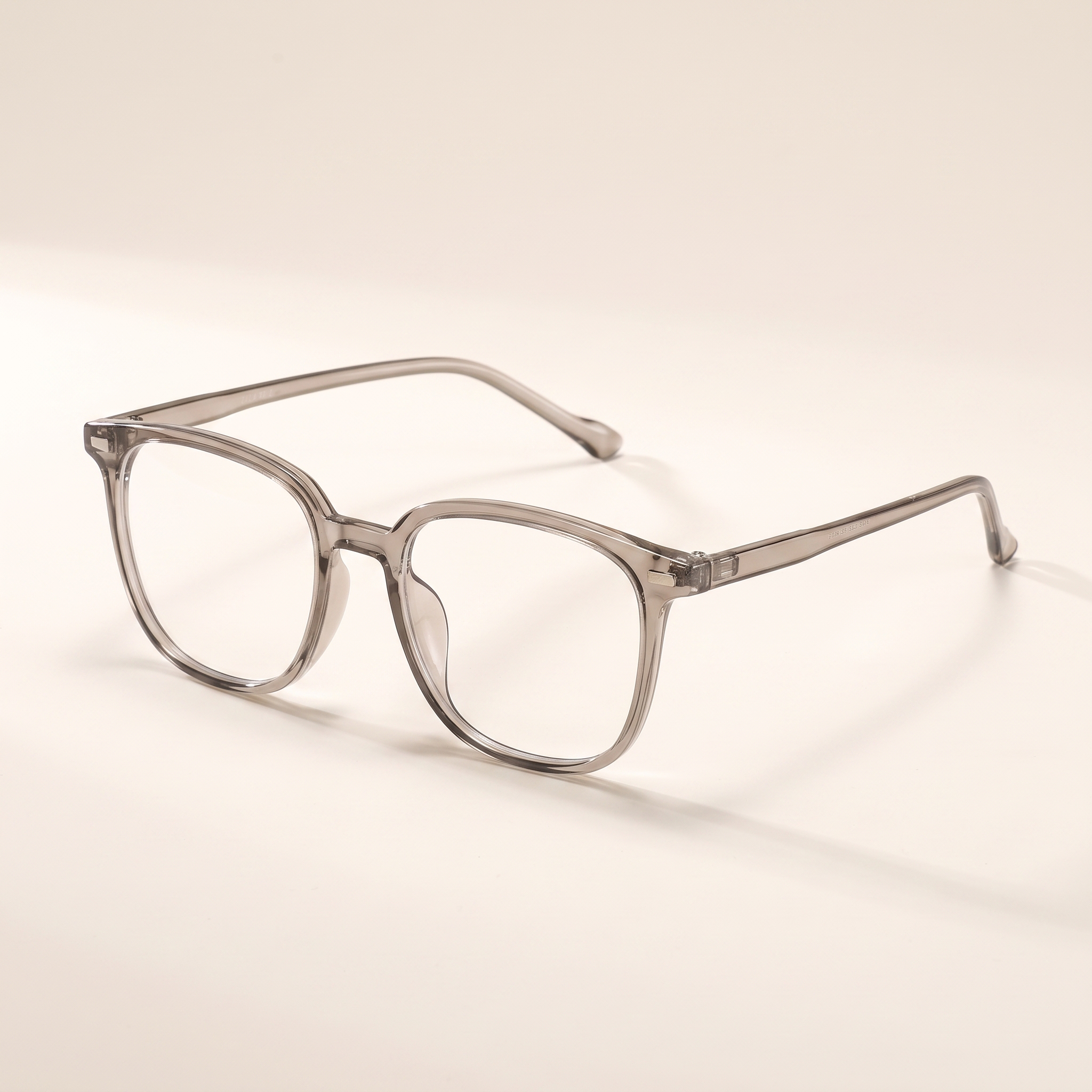 Lumibare Everyday Frames, studio shot at three-quarter angle